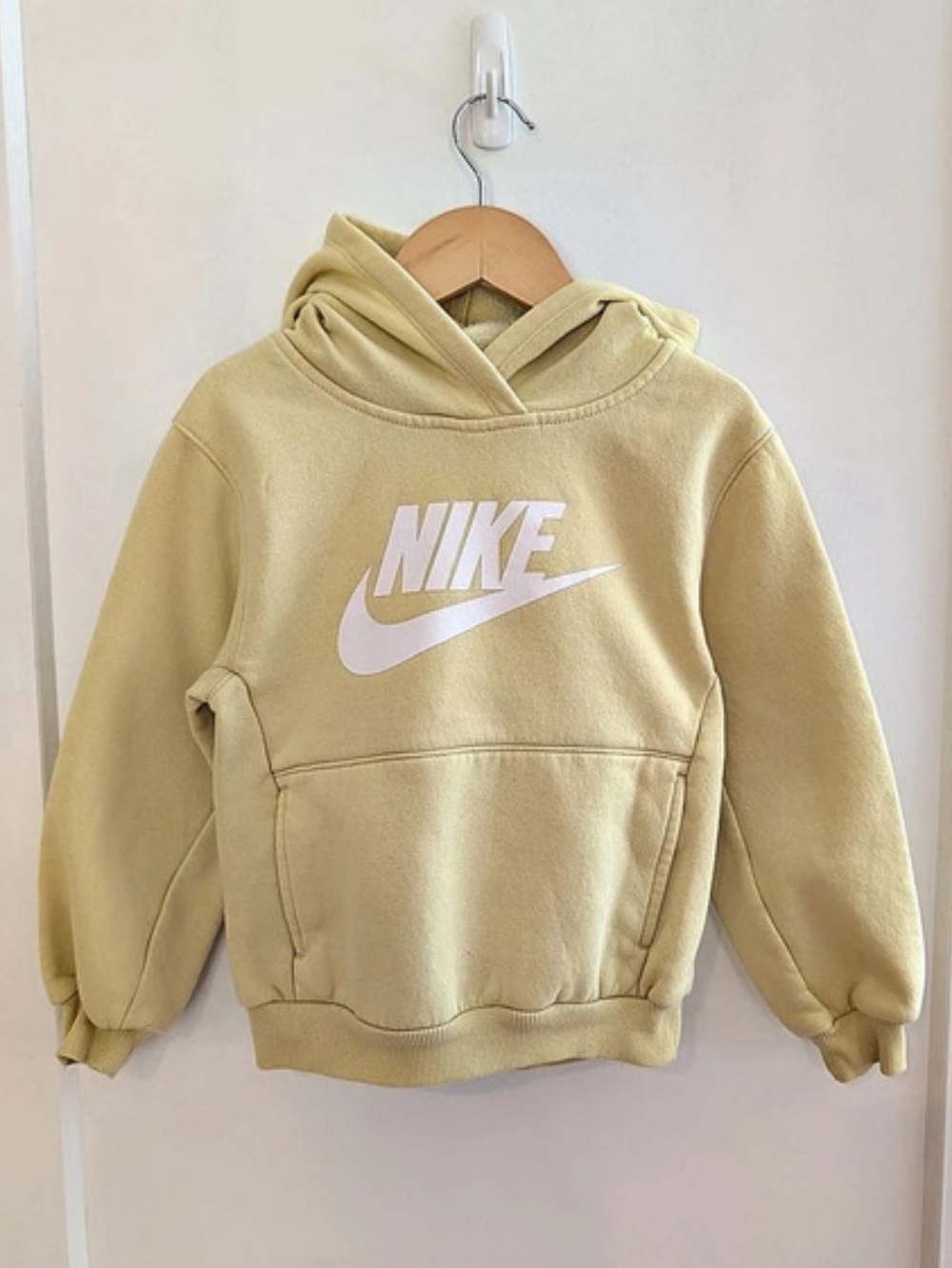 2/$30 💙 Nike Kids Yellow Pullover Hoodie